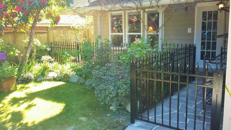 Aluminum Garden Fence